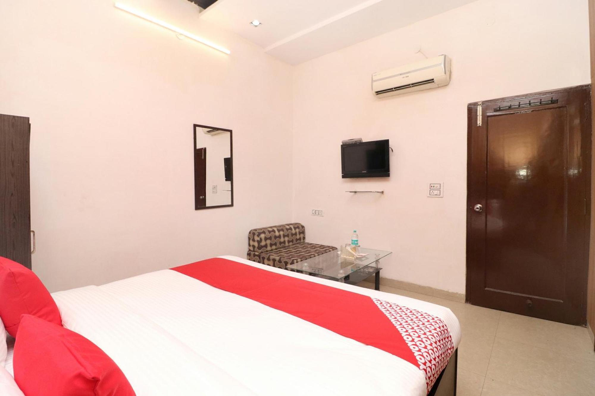 Oyo Hotel Kailash Regency Ludhiana Exterior foto