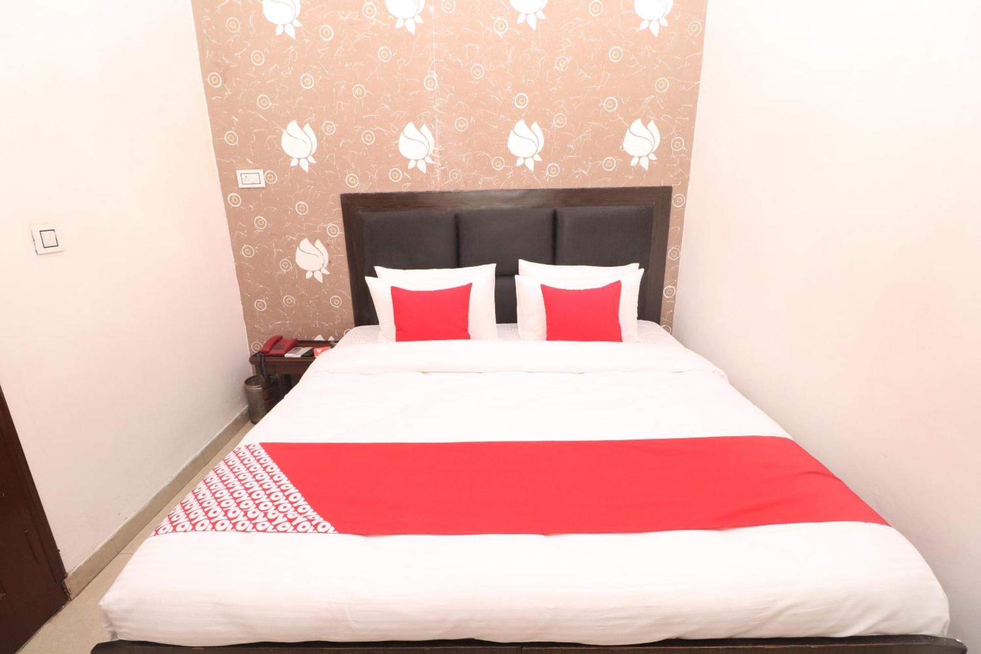 Oyo Hotel Kailash Regency Ludhiana Exterior foto